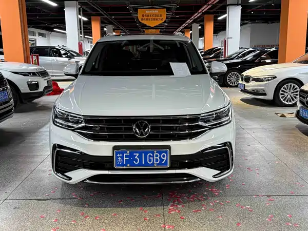 Volkswagen Tiguan L 2023