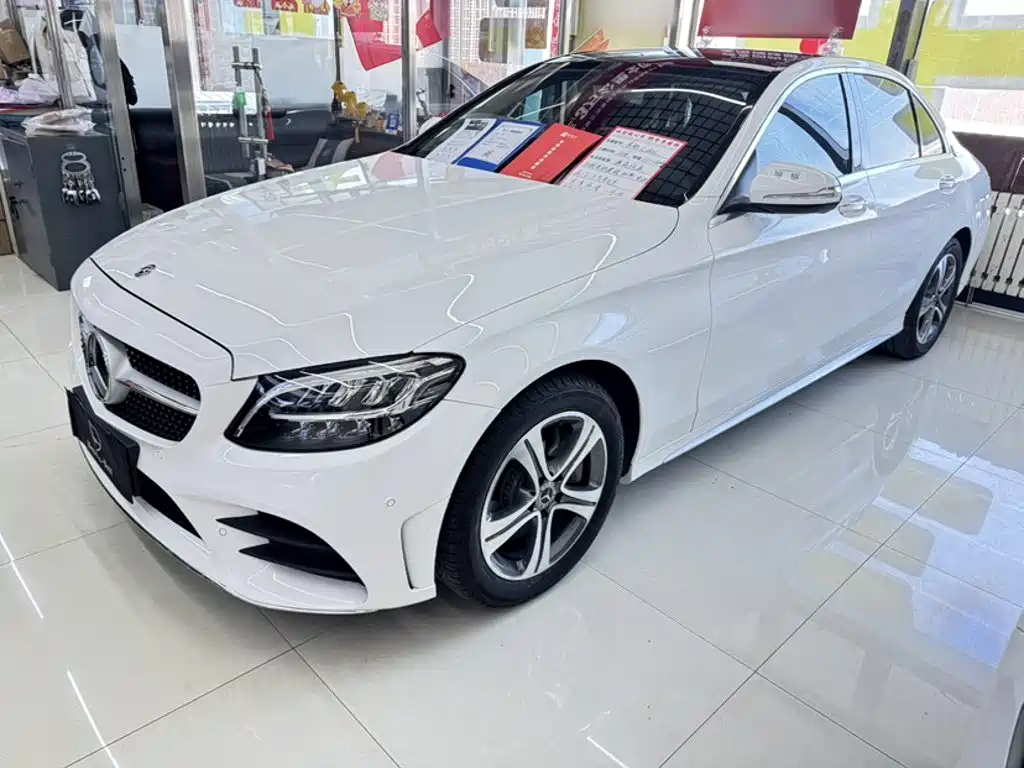 Mercedes-Benz C-Class 2020 — фото 12