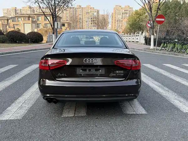 Audi A4L 2013