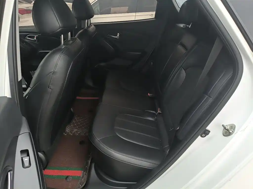 Hyundai ix35 2016 — фото 17