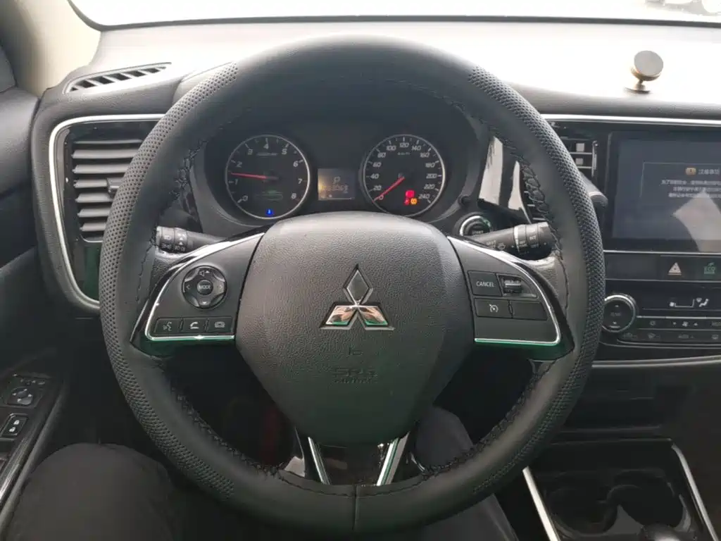 Mitsubishi Outlander 2017