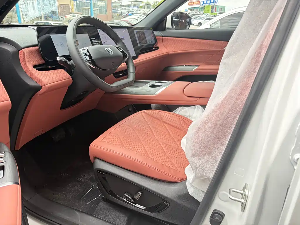 Changan CS75 PLUS 2026 — фото 12