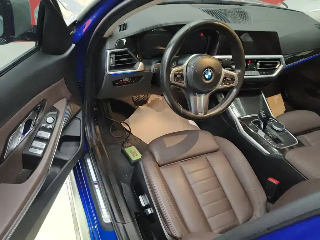 BMW 3 Series 2020 — фото 16