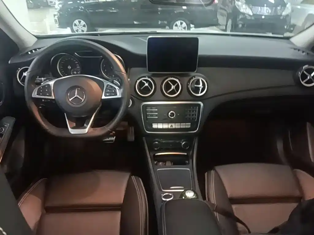 Mercedes-Benz GLA 2019 — фото 10