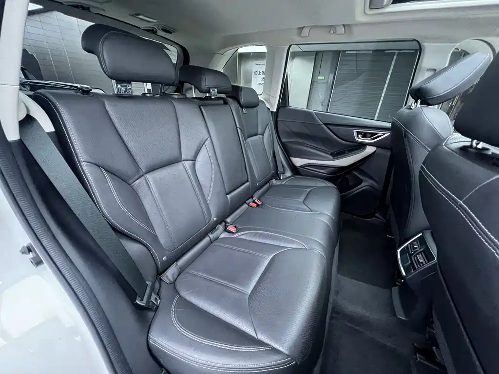 Subaru Forester 2022 — фото 19
