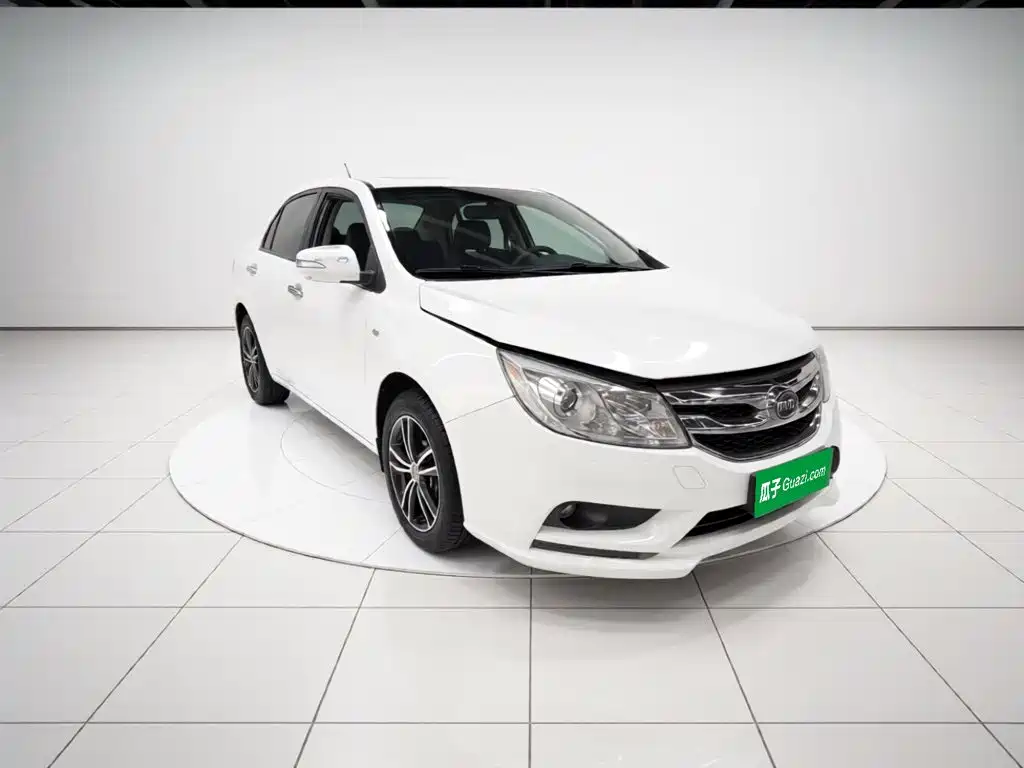 BYD Surui 2015