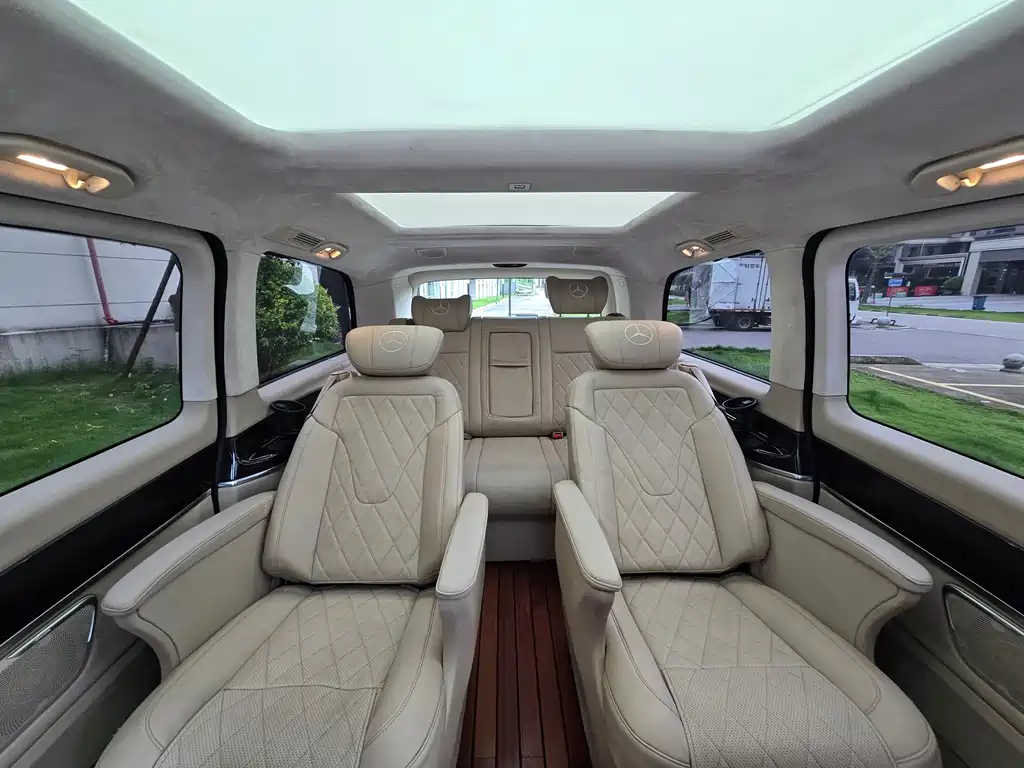 Mercedes-Benz V-Class 2016 — фото 3