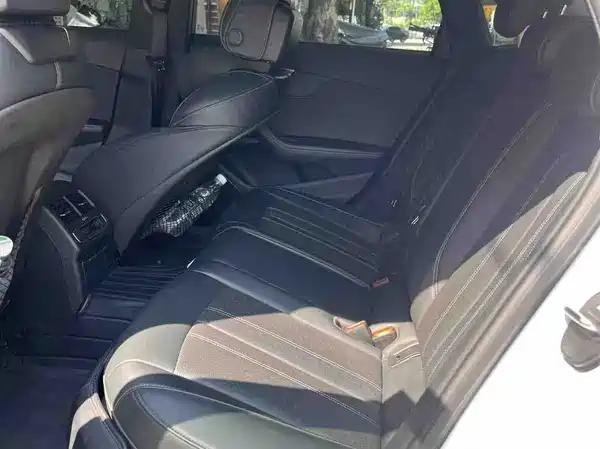 Audi A4L 2024