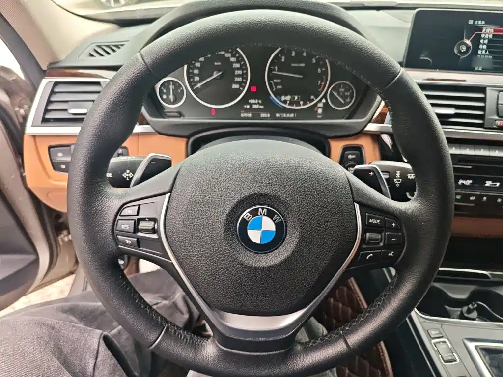 BMW 3 Series 2016