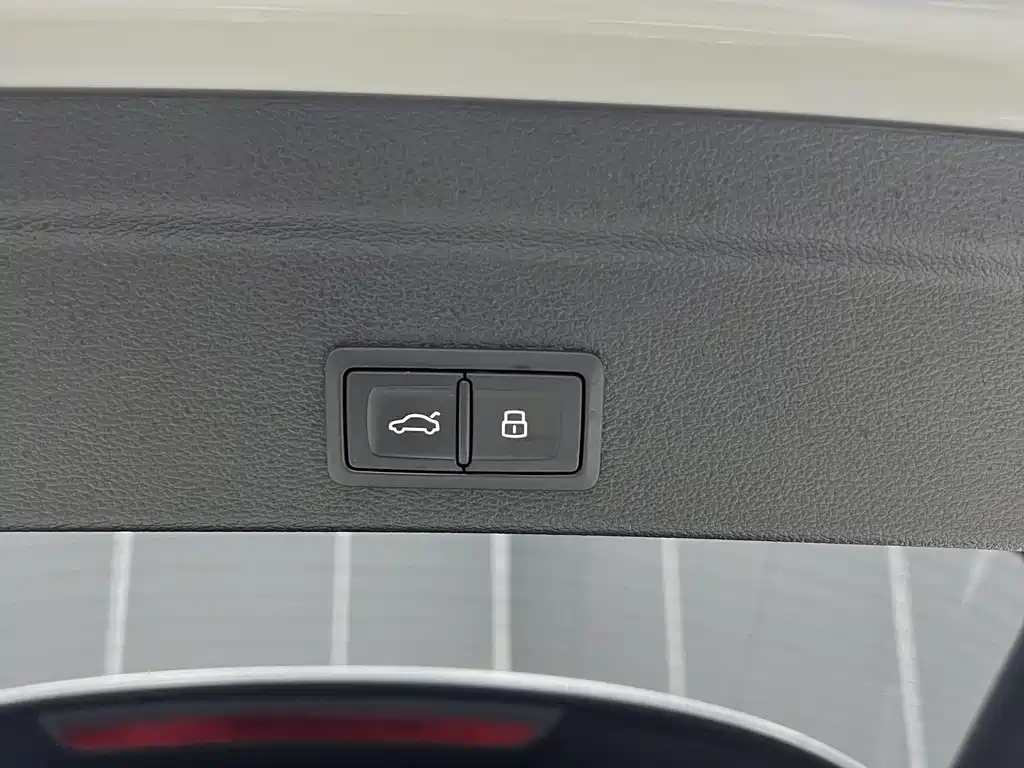 Audi Q3 Sportback 2022 — фото 11