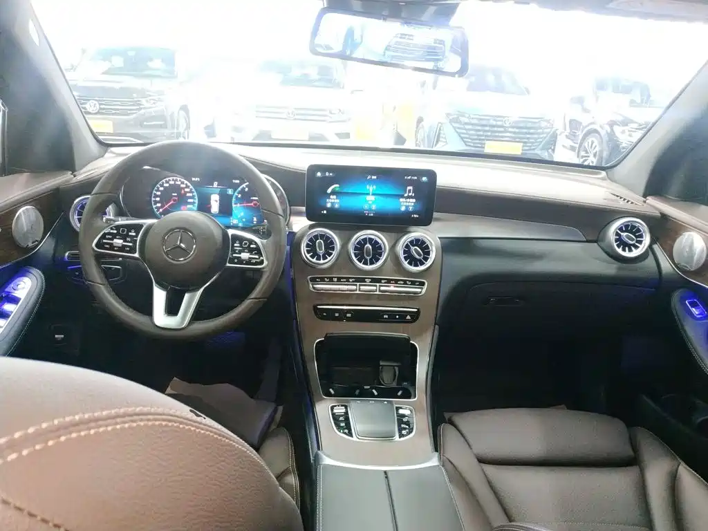 Mercedes-Benz GLC 2021