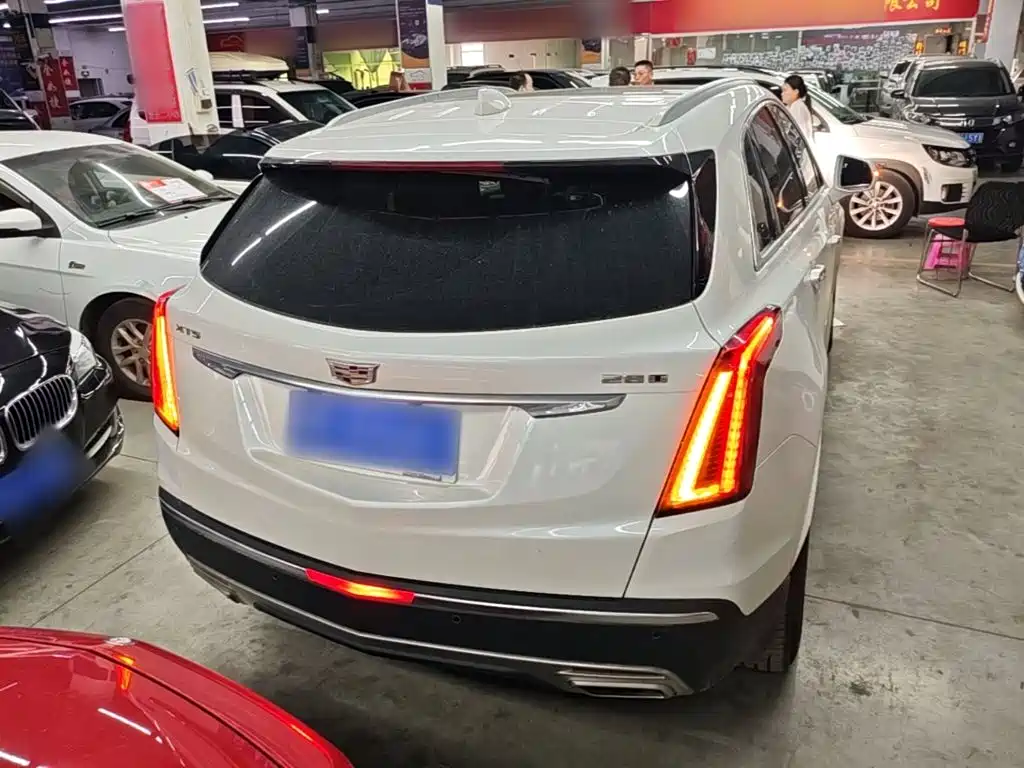 Cadillac XT5 2020 — фото 6
