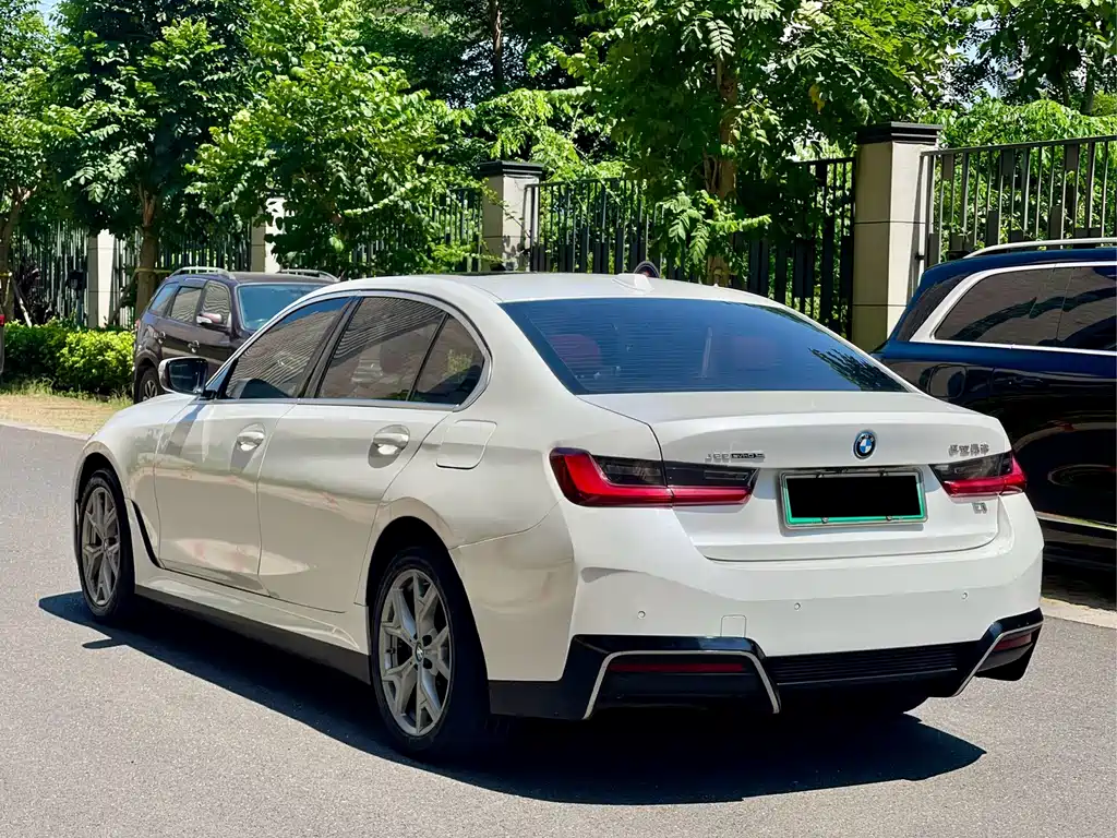 BMW i3 2022