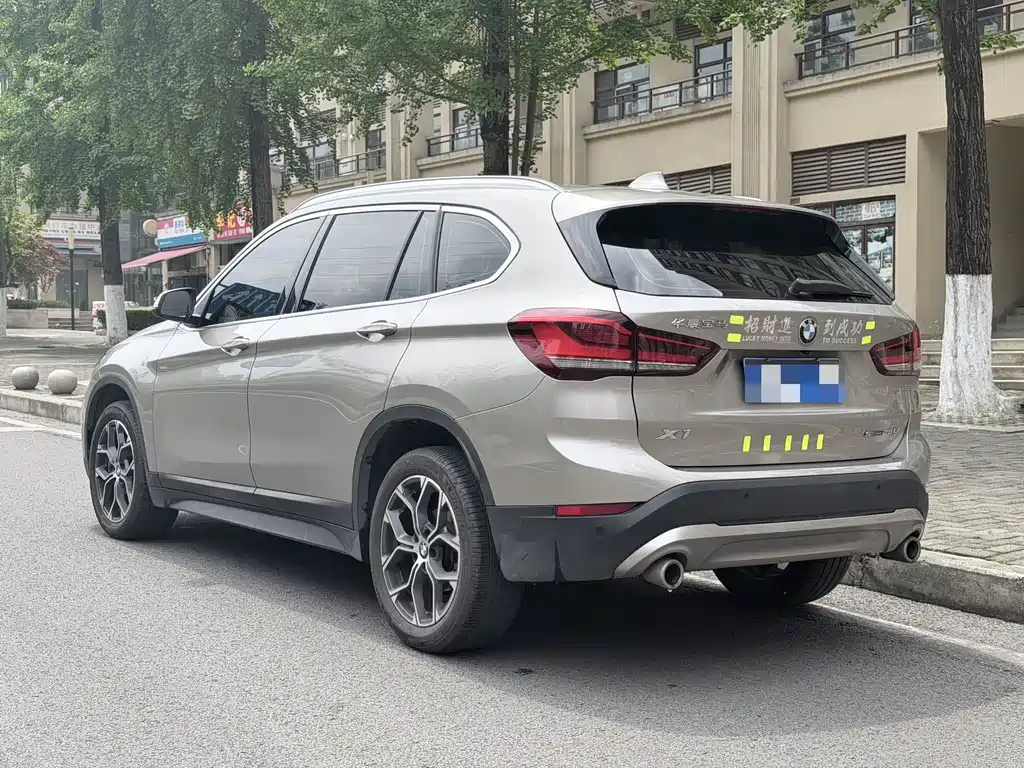 BMW X1 2023 — фото 3