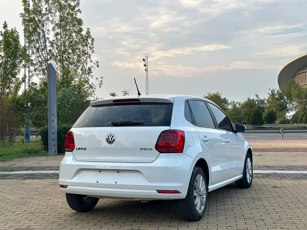 Volkswagen Polo 2016
