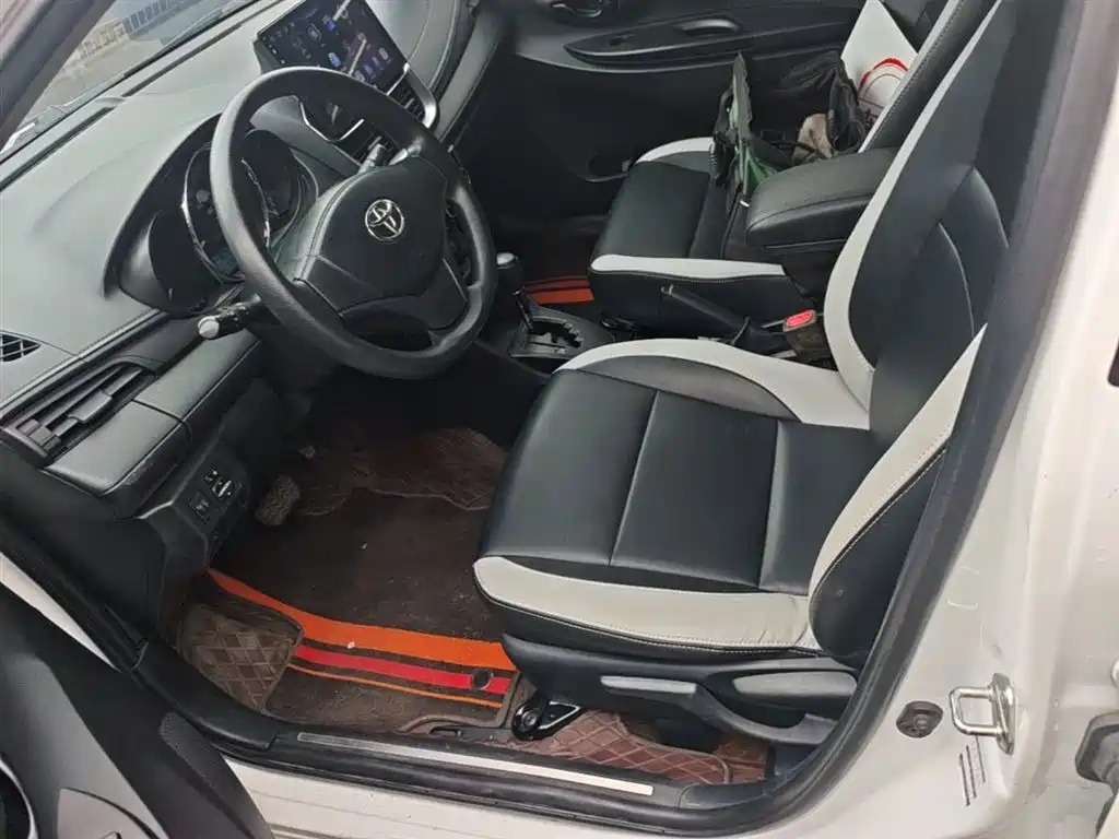 Toyota Yaris L 2019 — фото 15