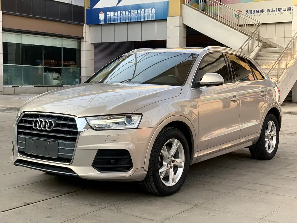 Audi Q3 2017 — фото 1
