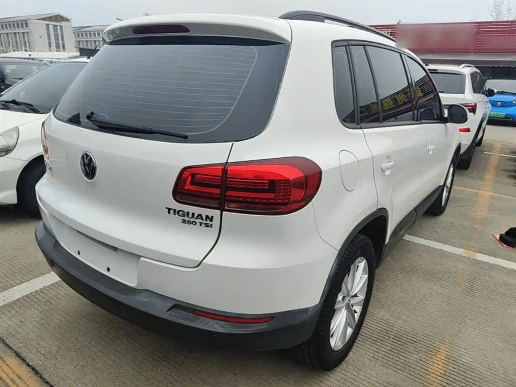 Volkswagen Tiguan 2018 — фото 7