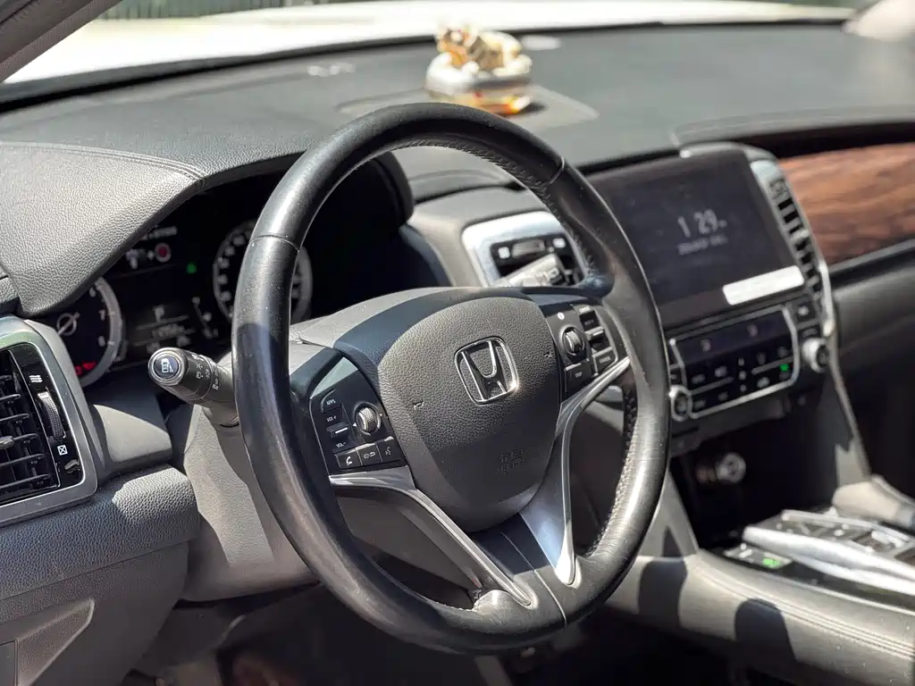 Honda UR-V 2018 — фото 7