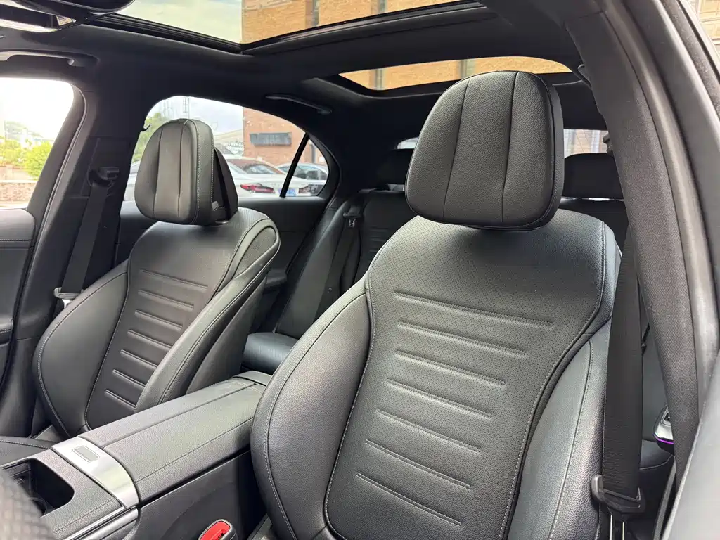 Mercedes-Benz C-Class 2022 — фото 17