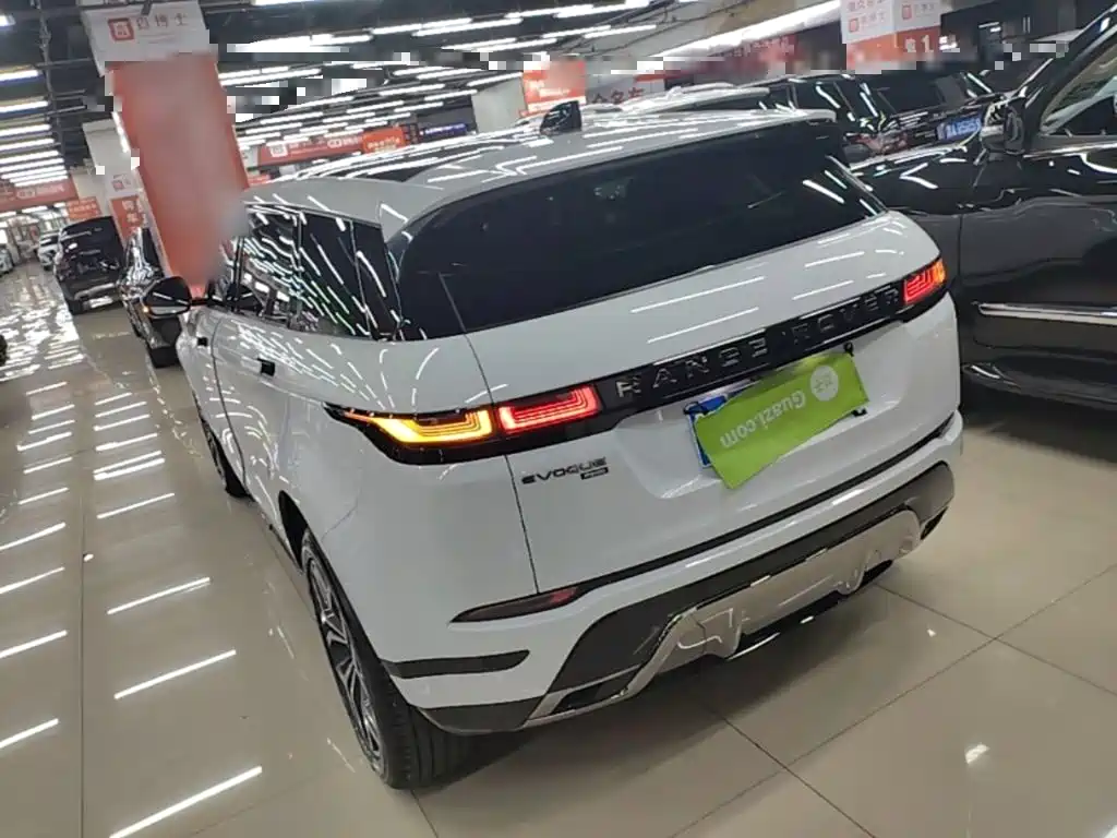 Land Rover Evoque 2022 — фото 23