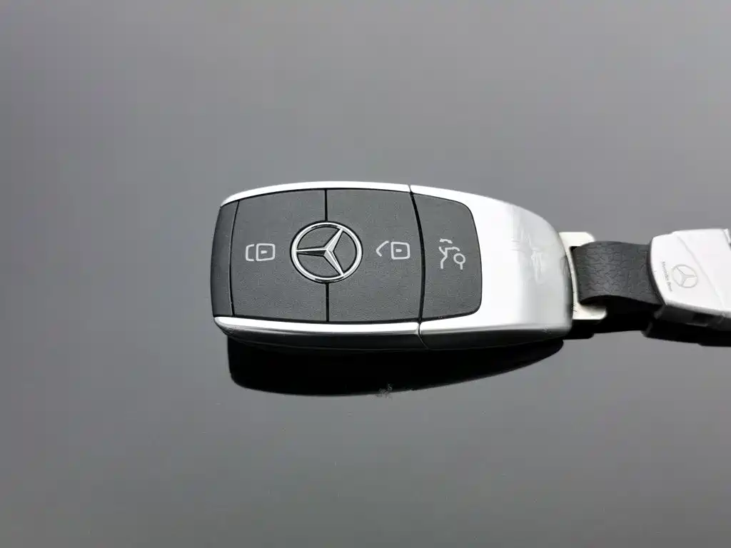 Mercedes-Benz GLB 2021 — фото 19