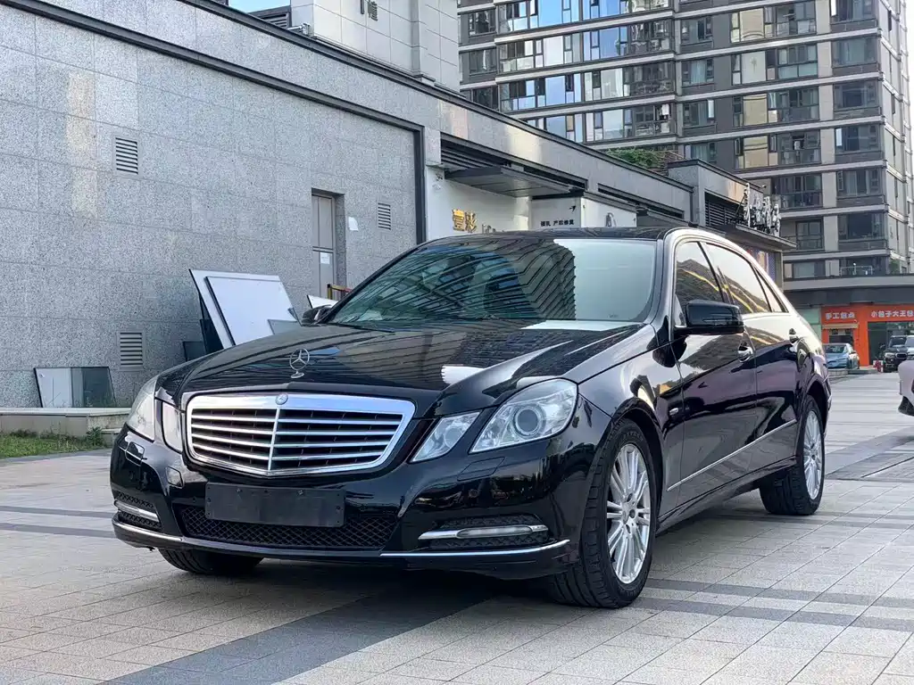 Mercedes-Benz E-Class 2012