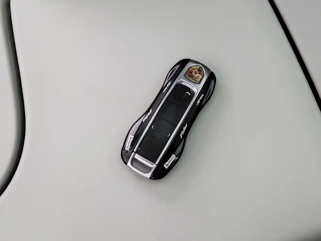 Porsche Panamera 2018 — фото 22