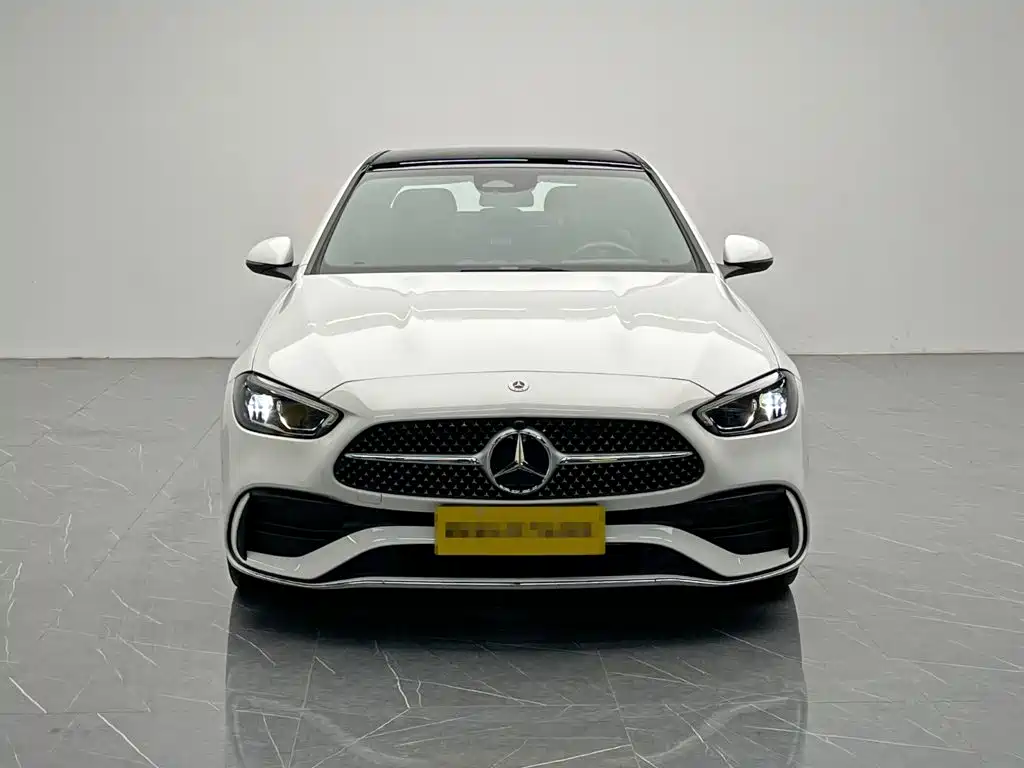Mercedes-Benz C-Class 2024
