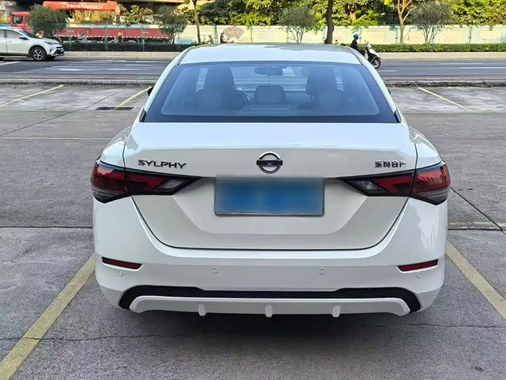 Nissan Sylphy 2021 — фото 11