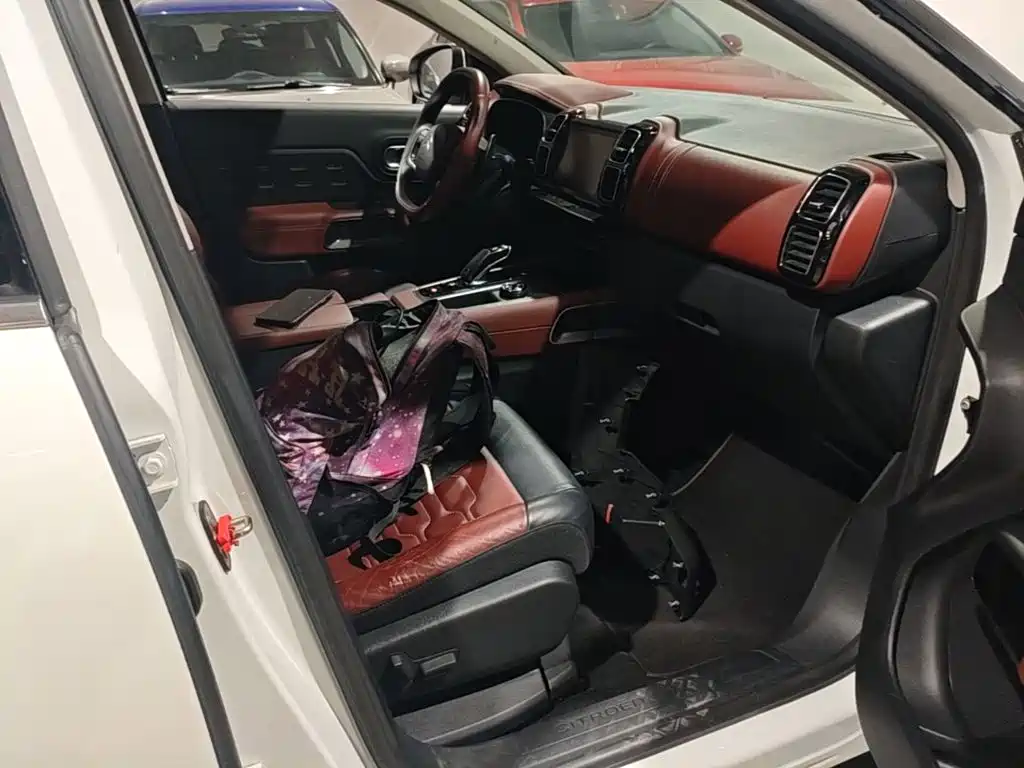 Citroën C5 Aircross 2018 — фото 25