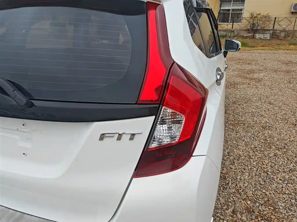 Honda Fit 2019 — фото 8