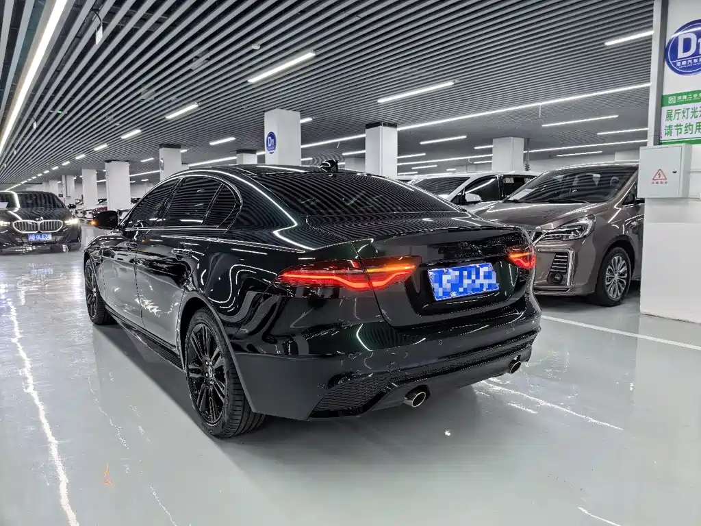 Jaguar XEL 2024 — фото 14