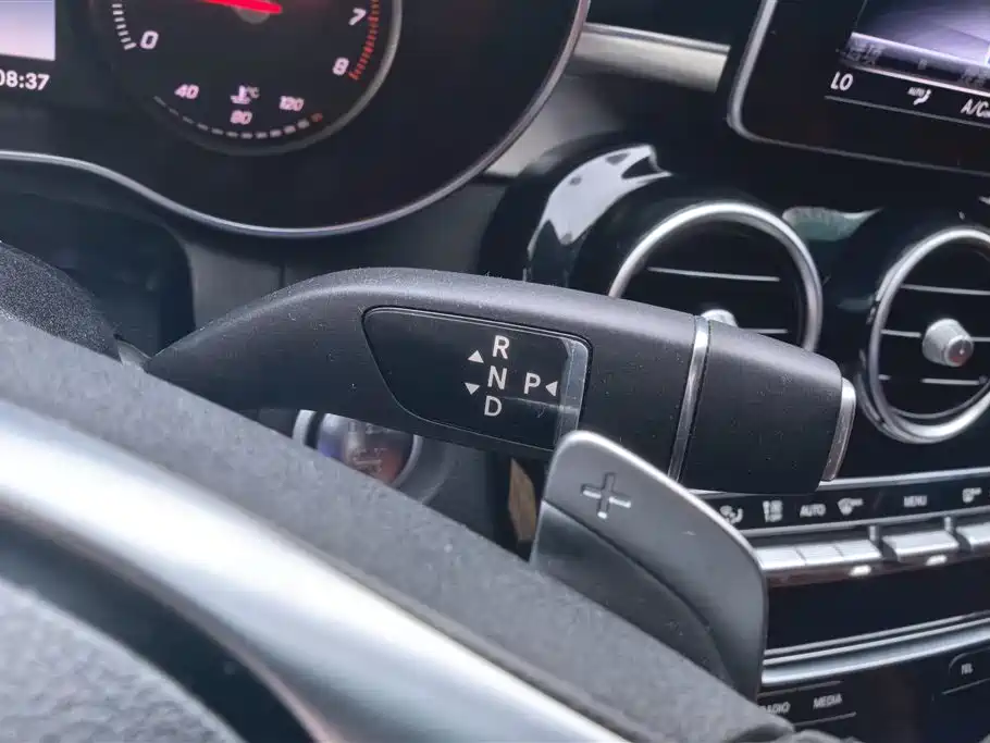 Mercedes-Benz C-Class 2018 — фото 16
