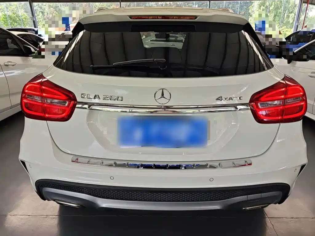 Mercedes-Benz GLA 2015