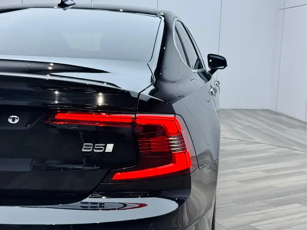 Volvo S90 2022 — фото 24