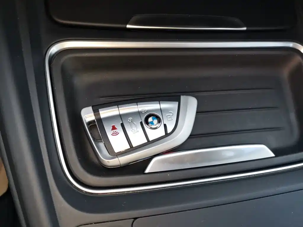 BMW 3 Series 2015 — фото 17