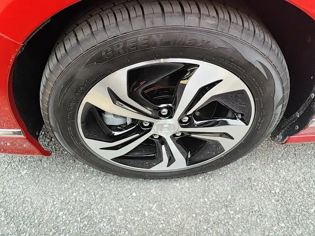 Honda Spirior 2015 — фото 25