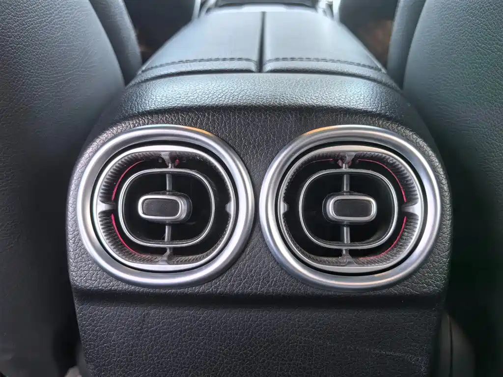 Mercedes-Benz C-Class 2022 — фото 16