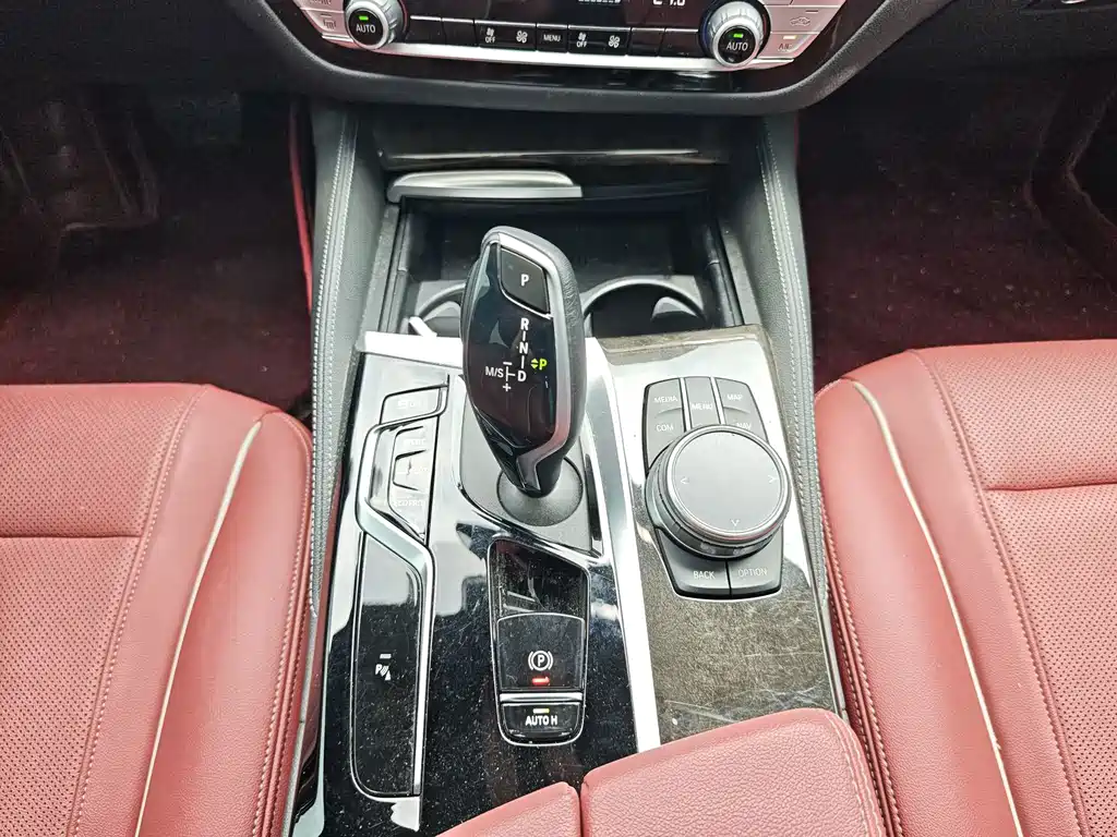 BMW 5 Series 2023 — фото 12