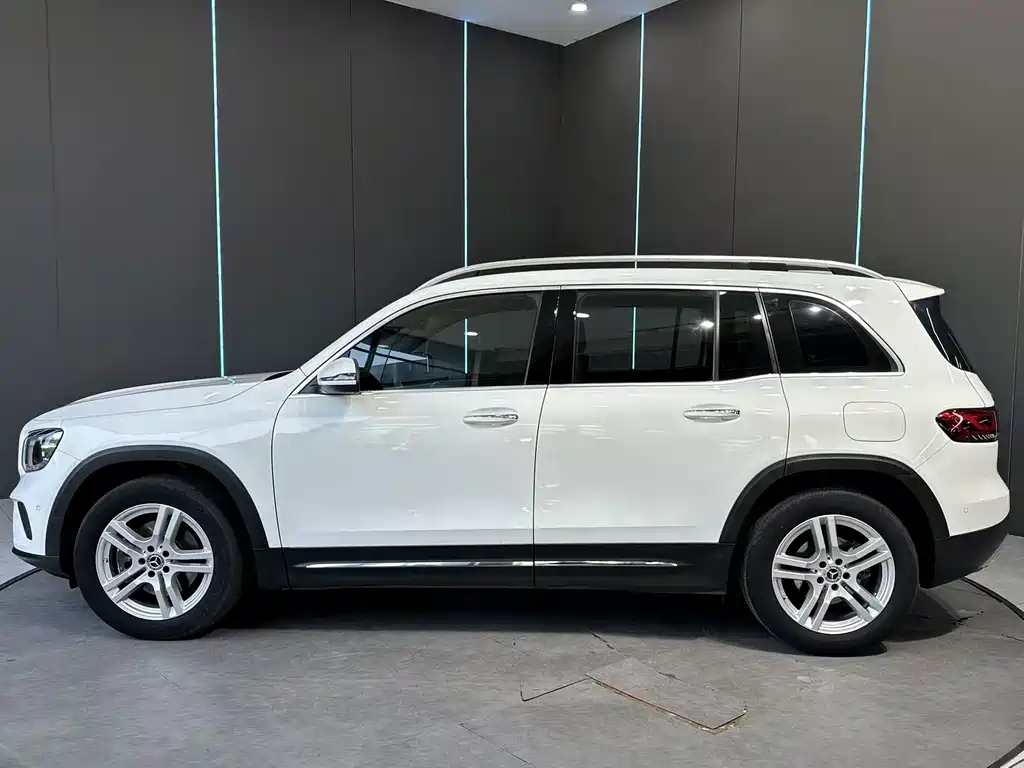 Mercedes-Benz GLB 2022
