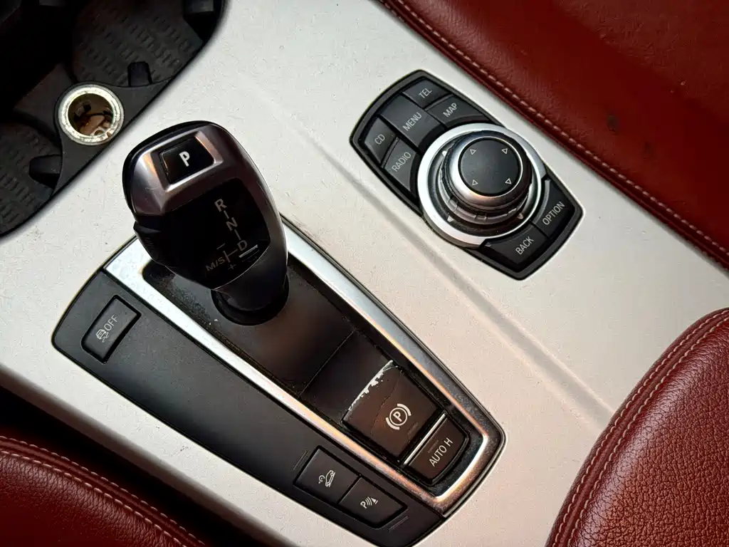 BMW X3 2012 — фото 11