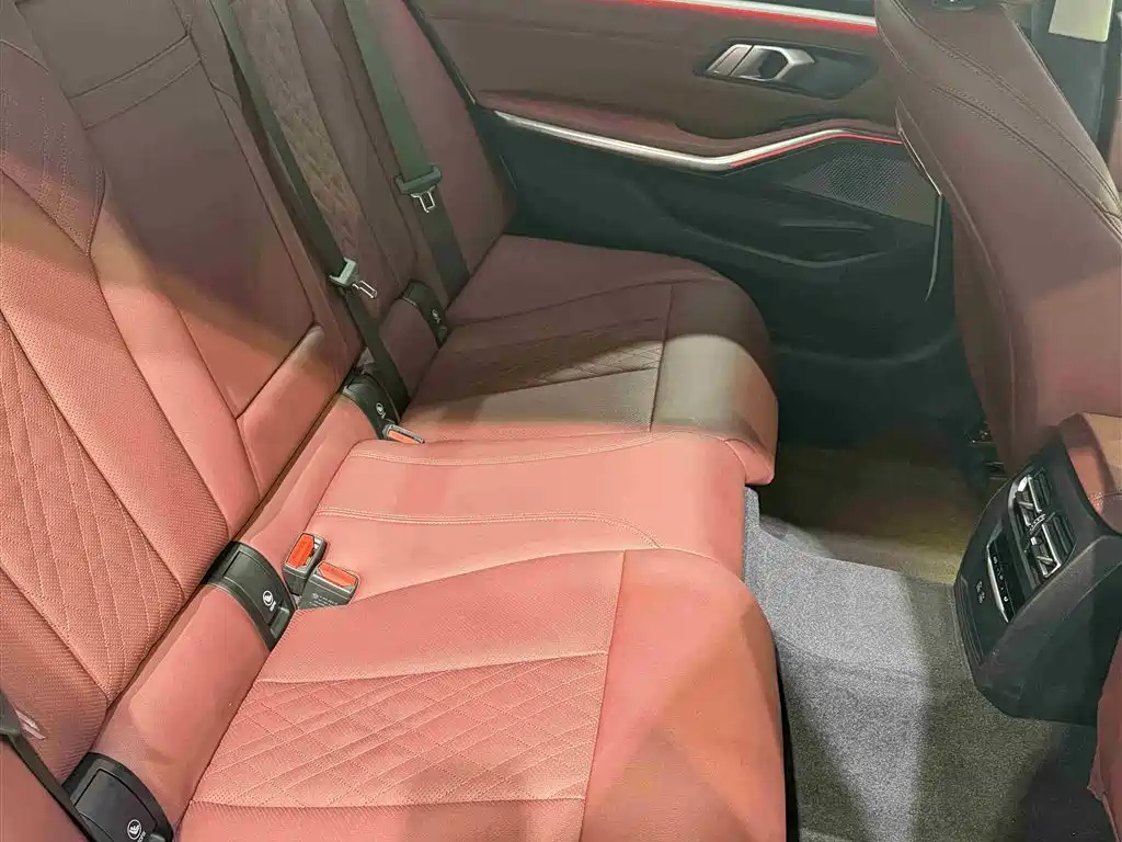 BMW 3 Series 2023 — фото 14