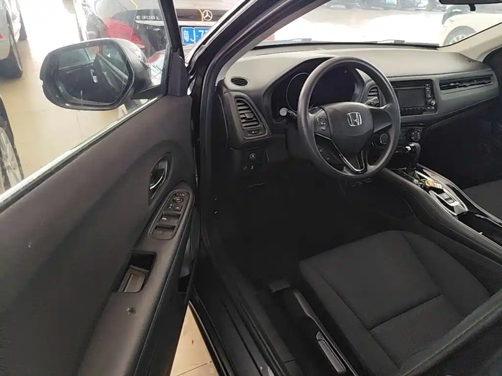 Honda Vezel 2017 — фото 16