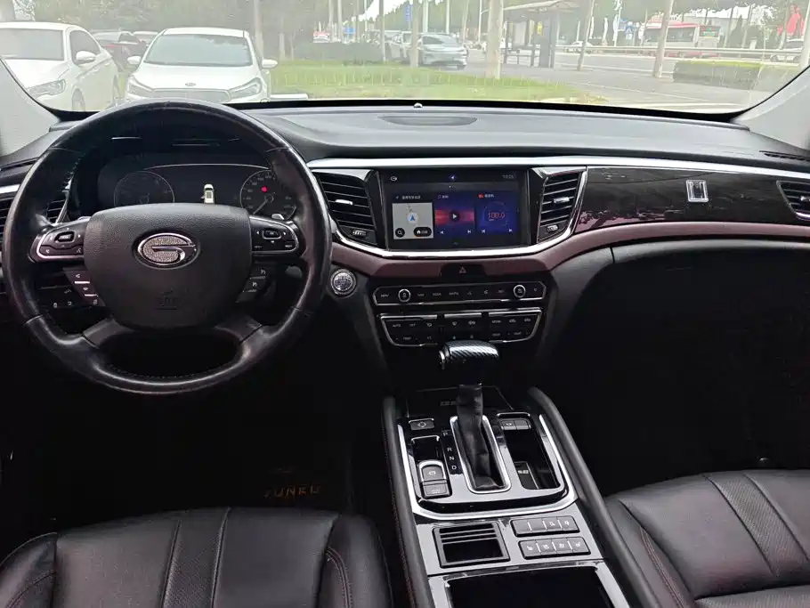 GAC Trumpchi GS8 2019 — фото 12
