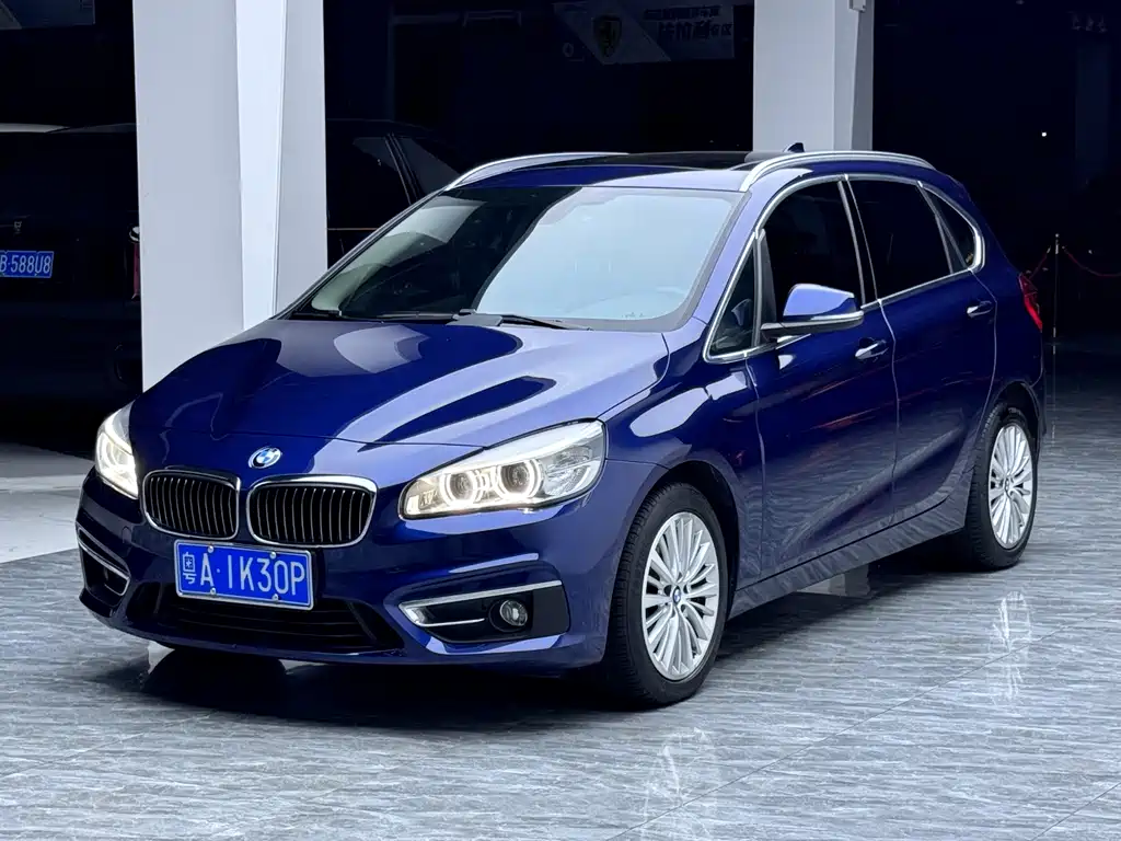 BMW 2 Series Station Wagon 2015 — фото 1