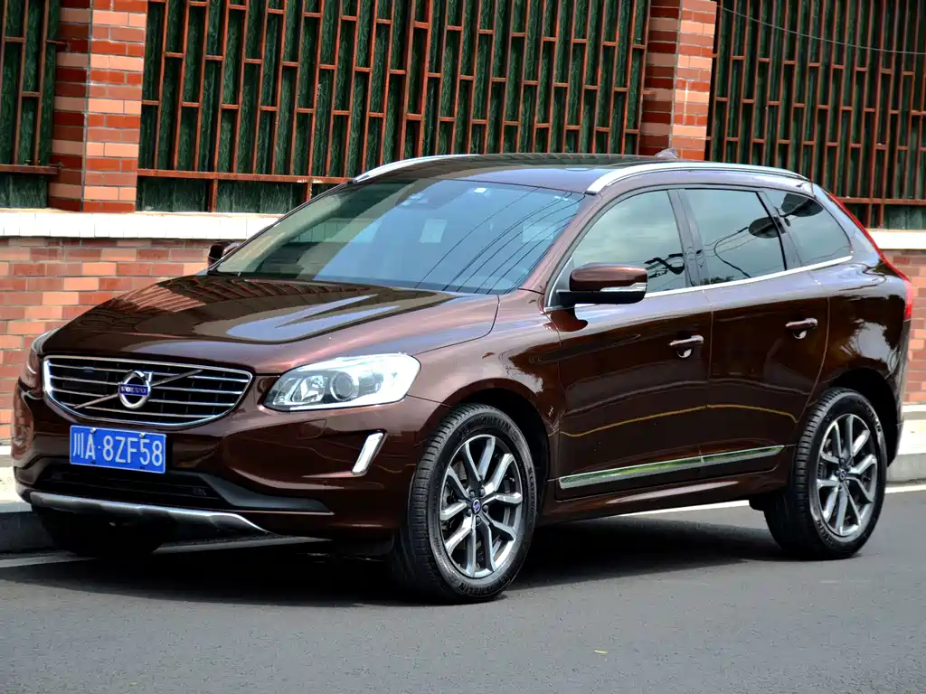 Volvo XC60 2015 — фото 1