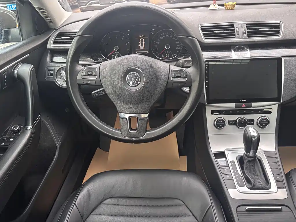 Volkswagen Magotan 2013