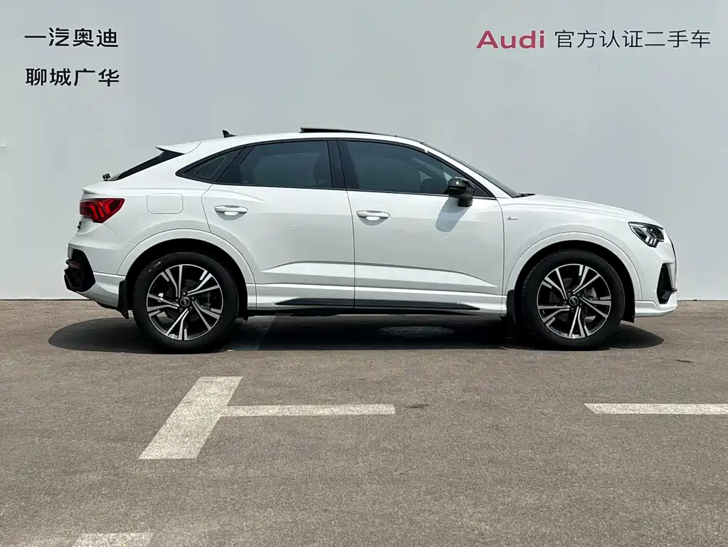 Audi Q3 Sportback 2023 — фото 3