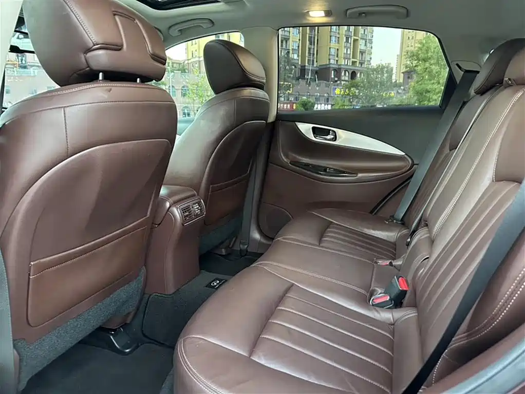 Infiniti QX50 2017 — фото 14